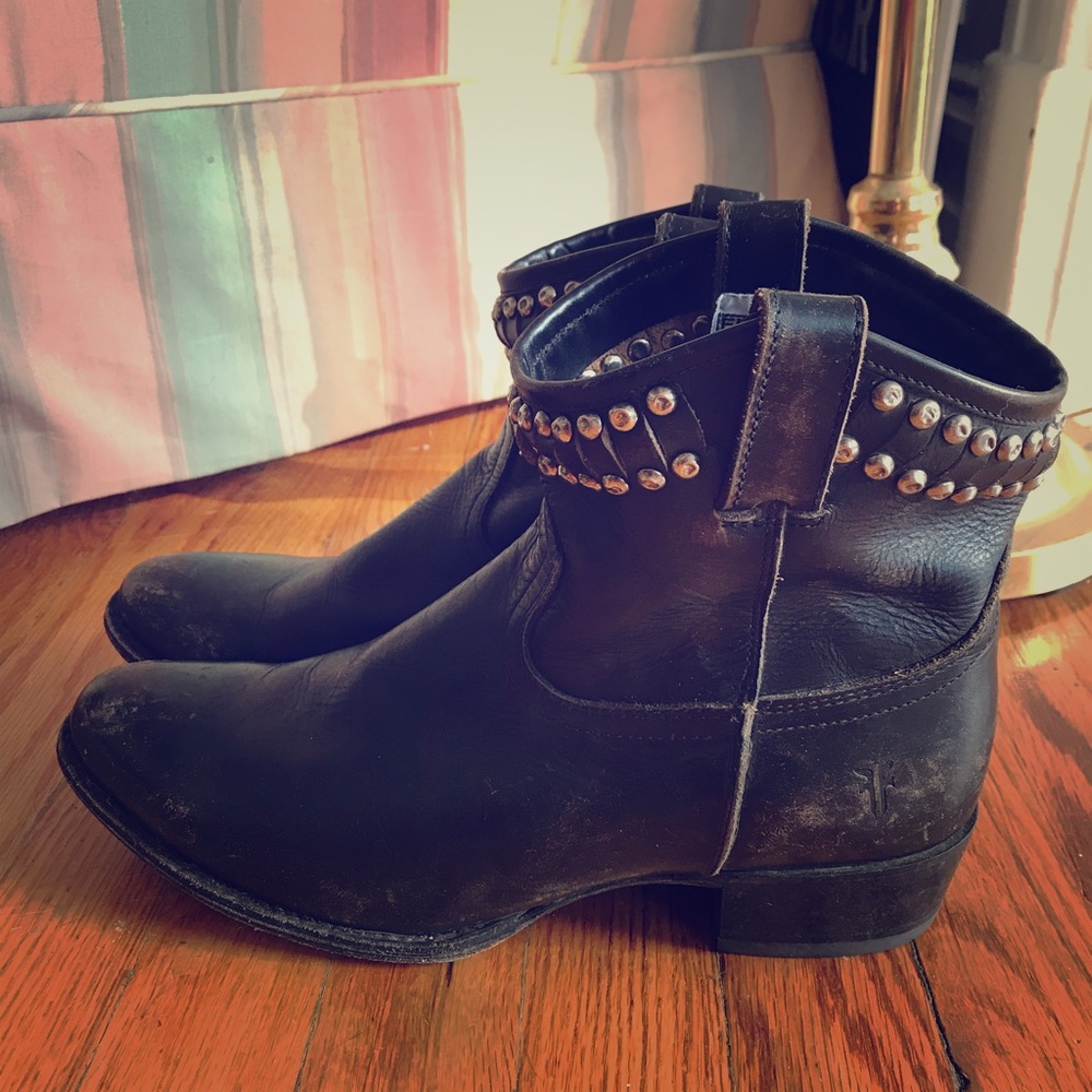 Frye Women's Diana Cut Stud Short Leather Boot
